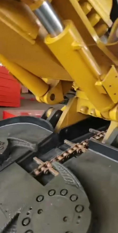 掘進(jìn)機(jī)第一運輸機(jī)溜槽改造